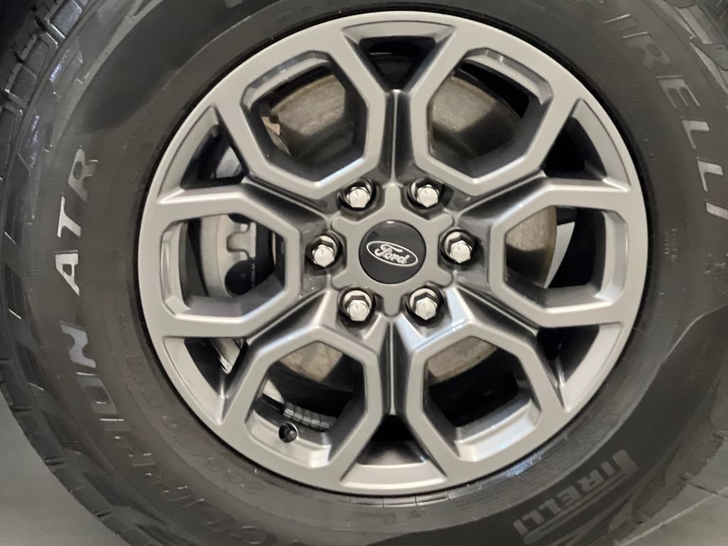 Used 2025 Ford Expedition Active RWD image 86