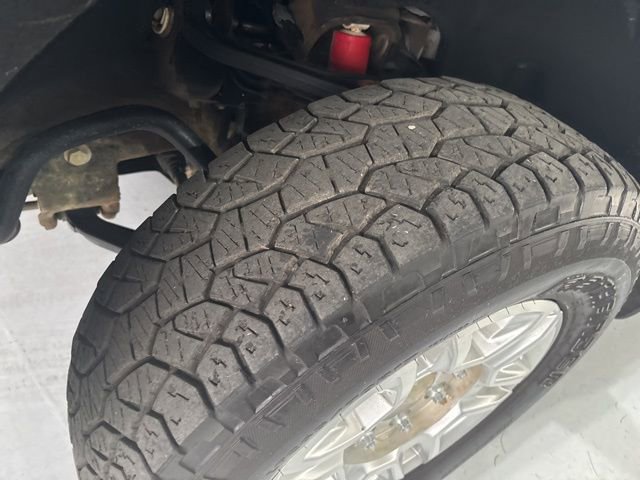 Used 2024 Chevrolet Silverado 2500 LT w/ Convenience Package image 41