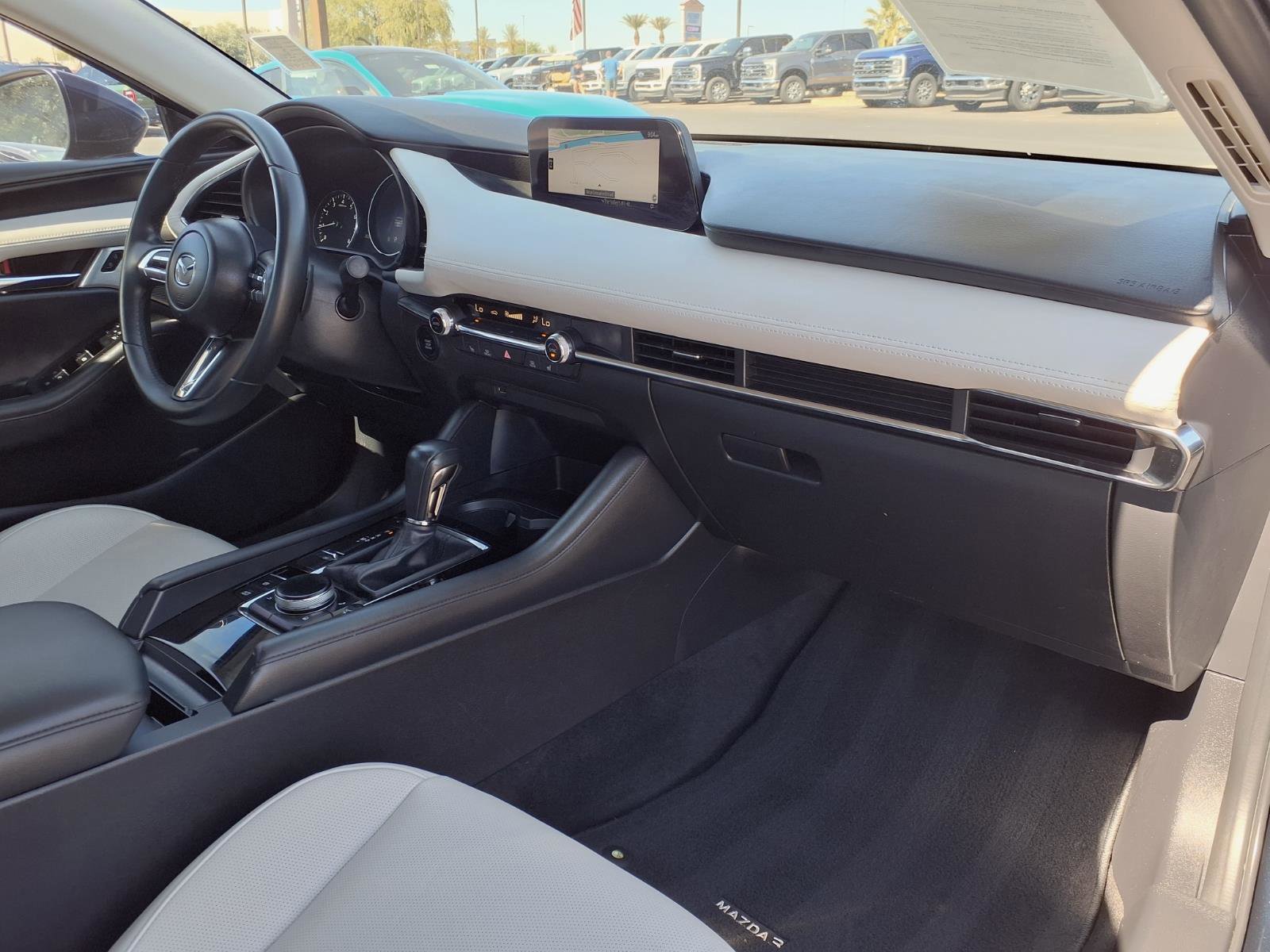 Used 2021 MAZDA MAZDA3 s FWD image 10