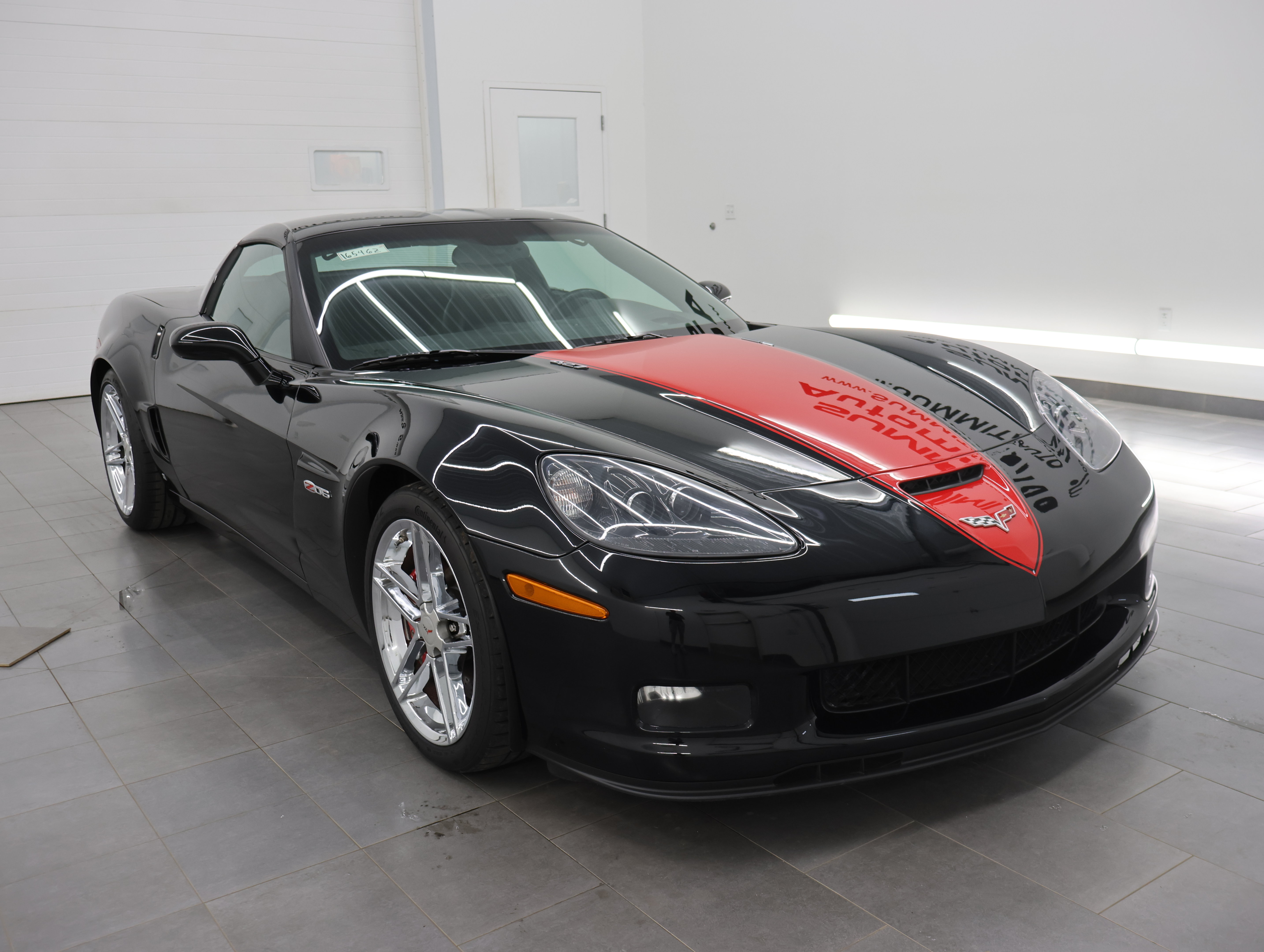 Used 2007 Chevrolet Corvette Z06 w/ Preferred Equipment Group RWD image 2