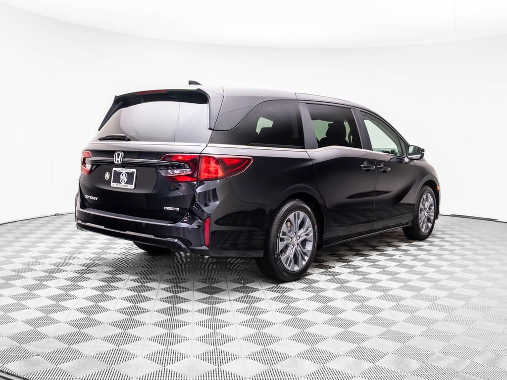 New 2026 Honda Odyssey Touring image 5