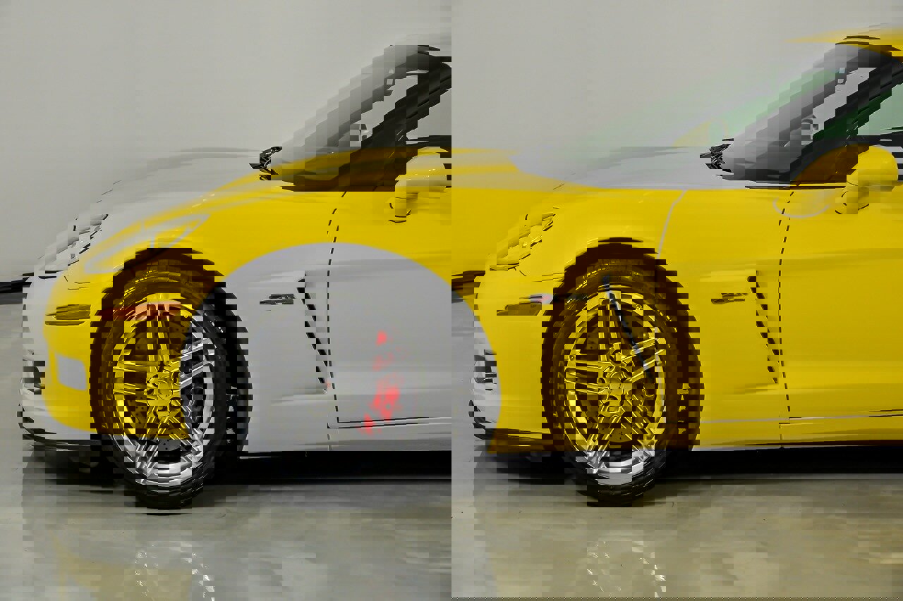 Used 2006 Chevrolet Corvette Z06 w/ Preferred Equipment Group image 7