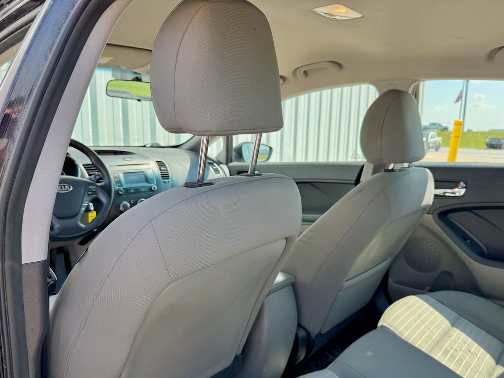 Used 2016 Kia Forte EX FWD image 13