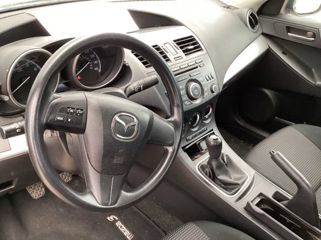 Used 2013 MAZDA MAZDA3 i SV FWD image 23