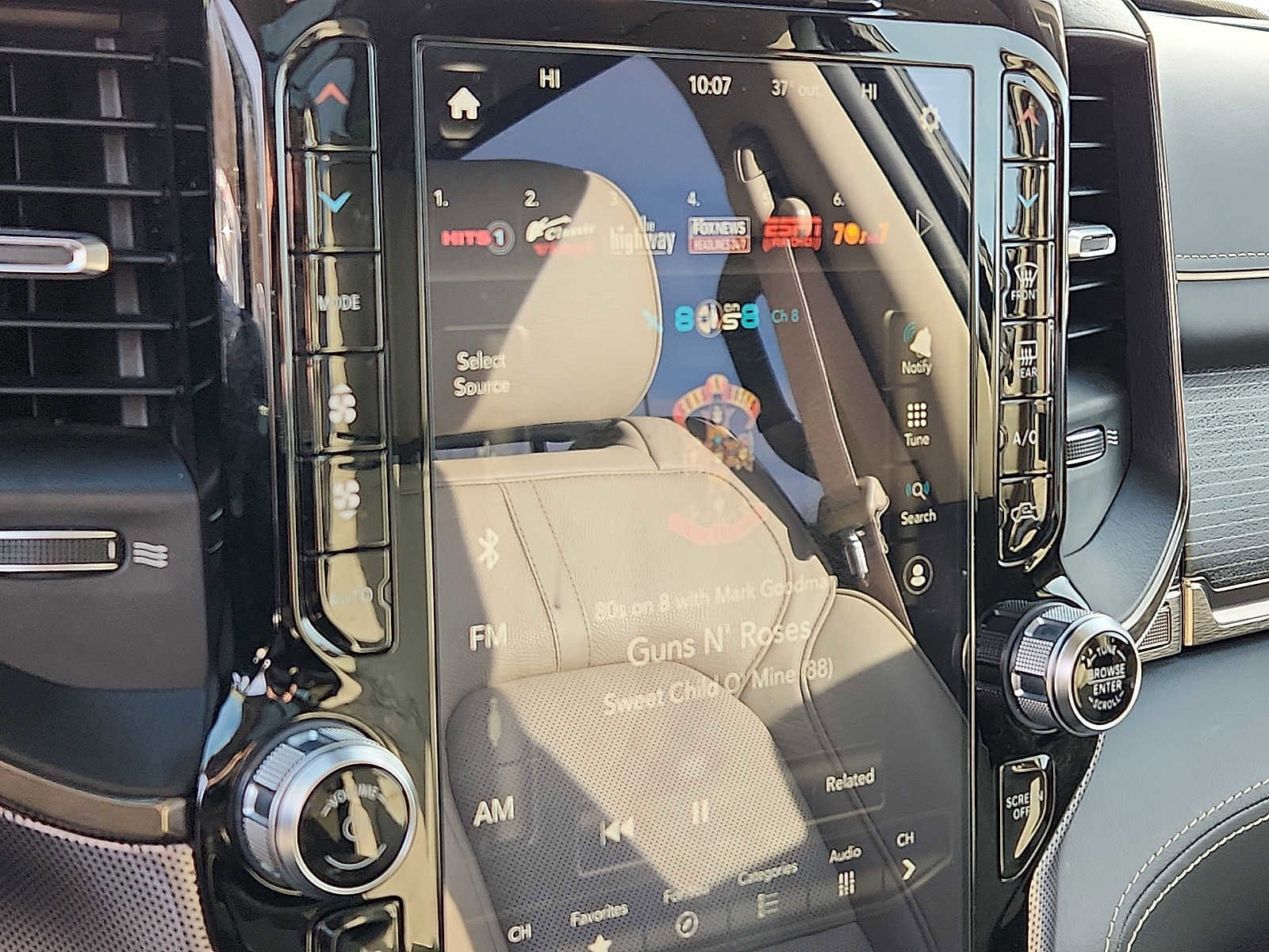 Certified 2019 RAM 1500 Limited image 17