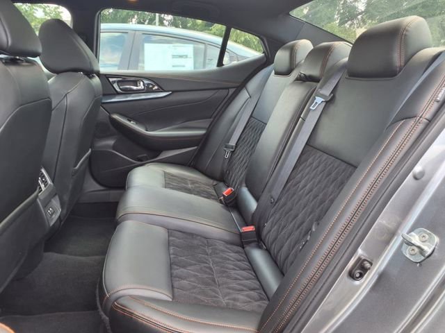 Used 2022 Nissan Maxima SR w/ Sport Mat Group image 14