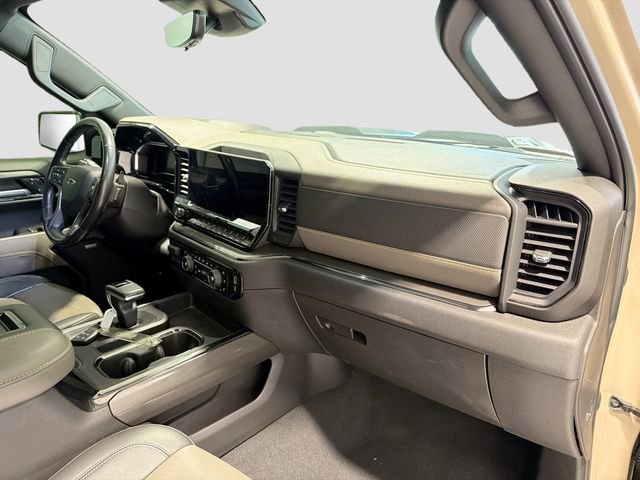 Used 2022 Chevrolet Silverado 1500 ZR2 w/ Technology Package image 26