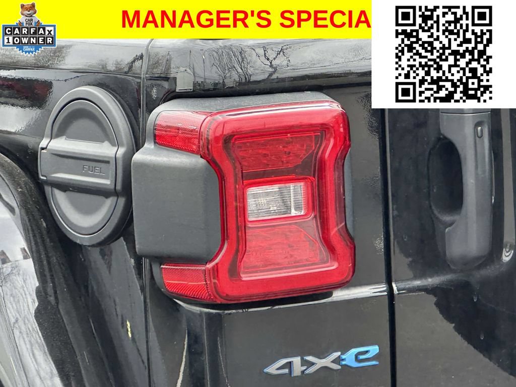 Used 2023 Jeep Wrangler Unlimited Rubicon 4xe w/ Cold Weather Group AWD/4WD image 11