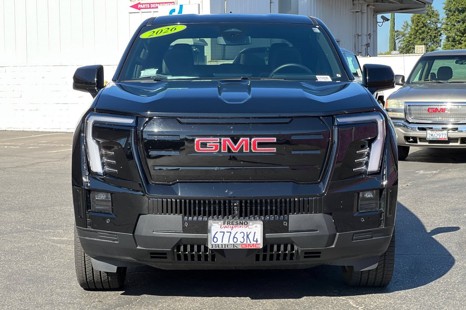 Used 2026 GMC Sierra EV Elevation w/ LPO, Elevation Dark Package AWD/4WD image 11