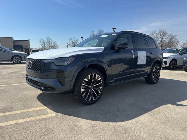 New 2026 Volvo XC90 T8 Ultra w/ Protection Package image 3