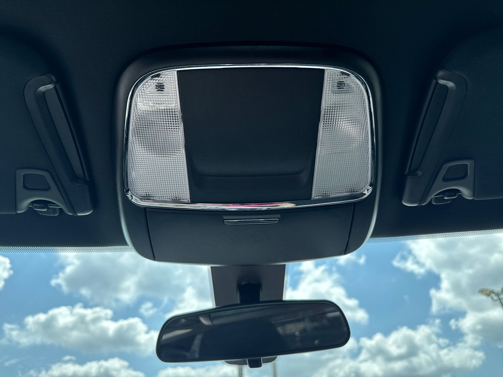 Used 2022 Dodge Charger SXT image 10