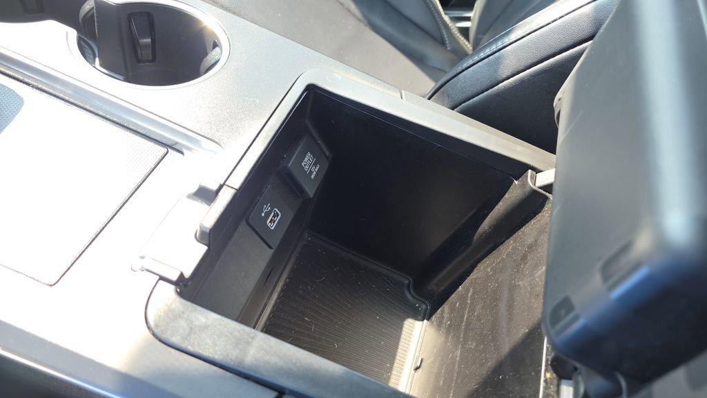 Used 2023 Acura MDX SH-AWD w/ Technology Package image 23