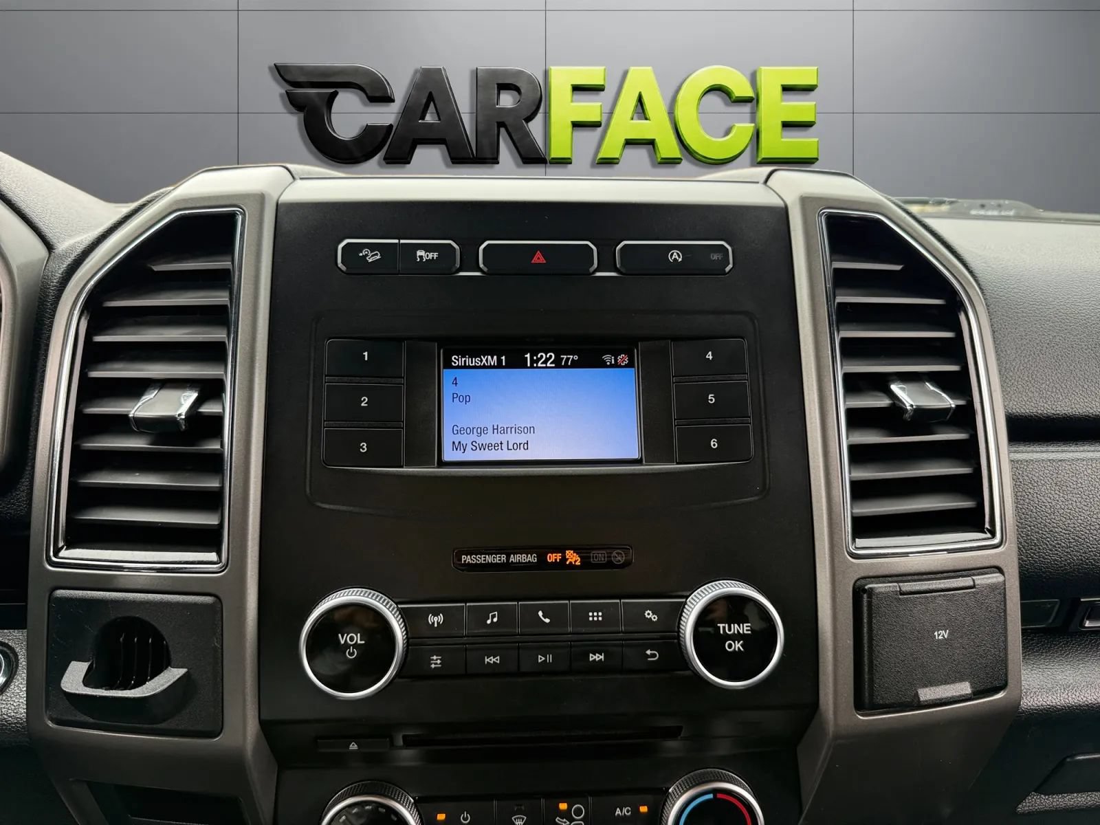 Used 2018 Ford Expedition XLT AWD/4WD image 30