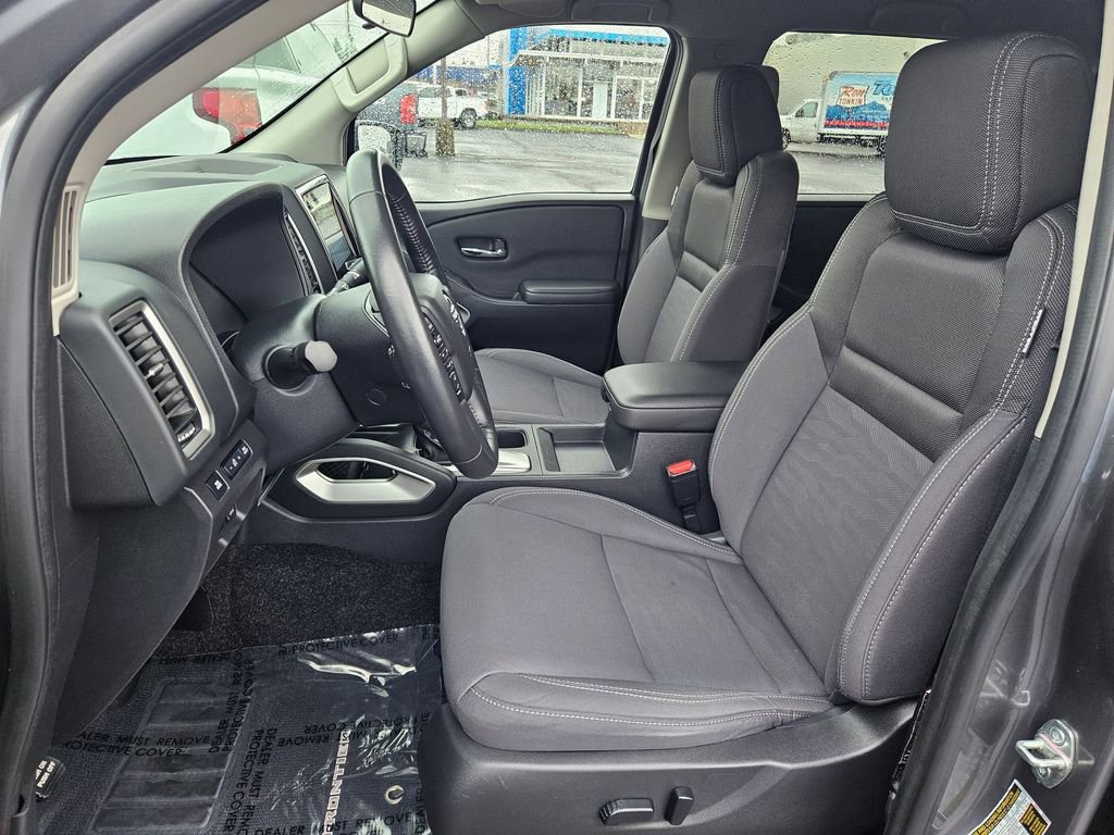 Used 2024 Nissan Frontier SV w/ SV Convenience Package image 14