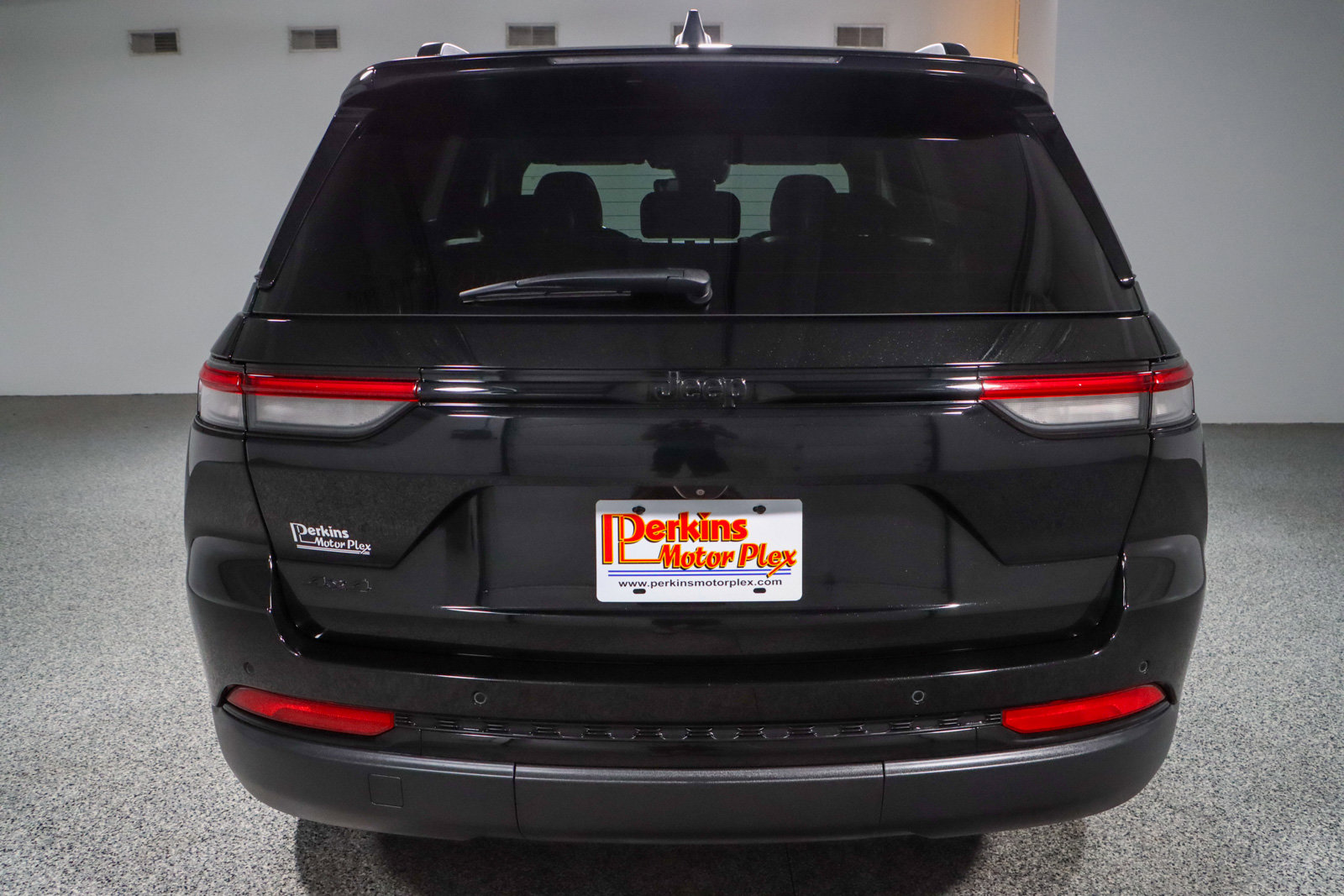 Used 2022 Jeep Grand Cherokee Altitude image 8