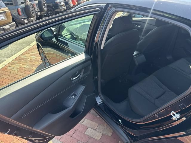 Certified 2024 Honda Accord EX image 27