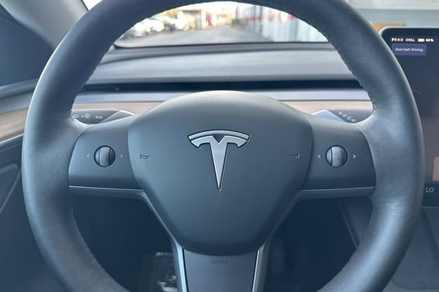 Used 2025 Tesla Model Y Long Range image 28