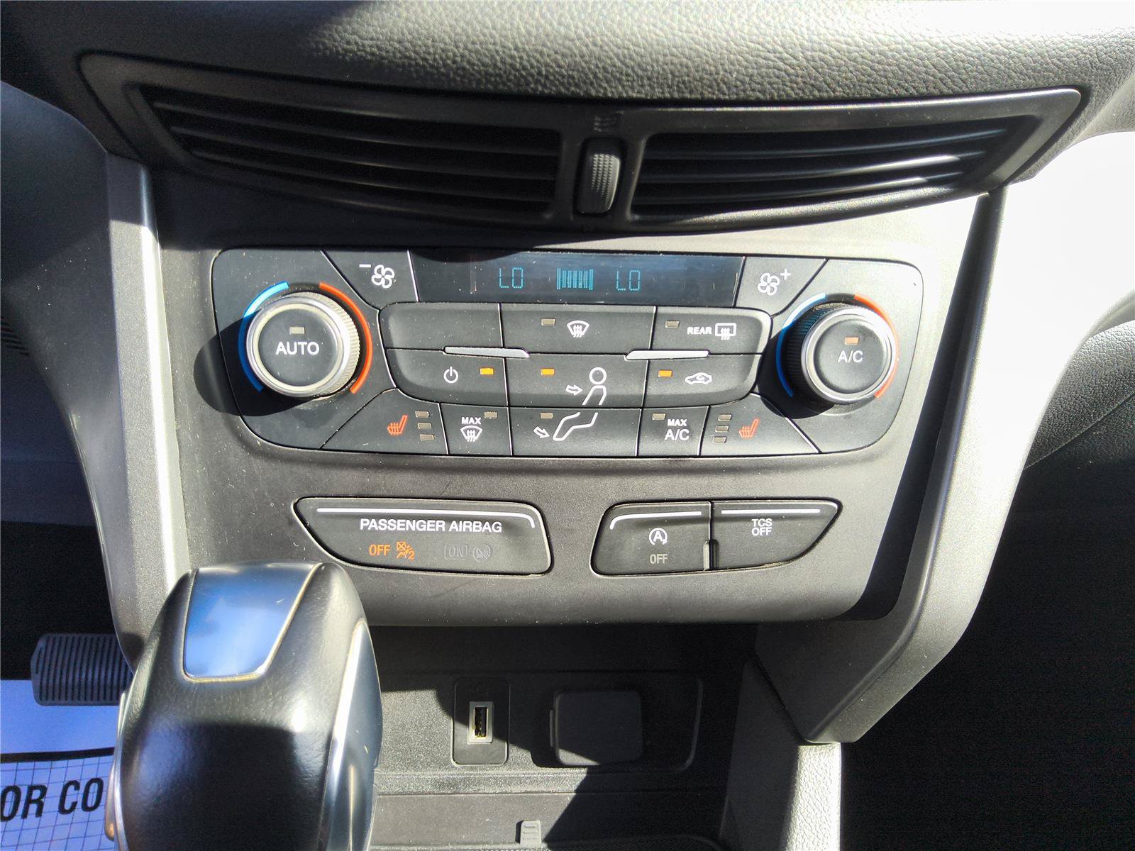 Used 2018 Ford Escape SEL w/ Canadian Touring Package AWD/4WD image 21