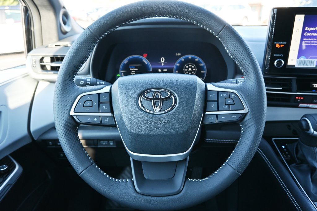 New 2026 Toyota Sienna XSE AWD/4WD image 22