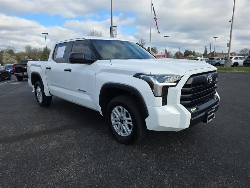 Used 2025 Toyota Tundra SR5 AWD/4WD image 3