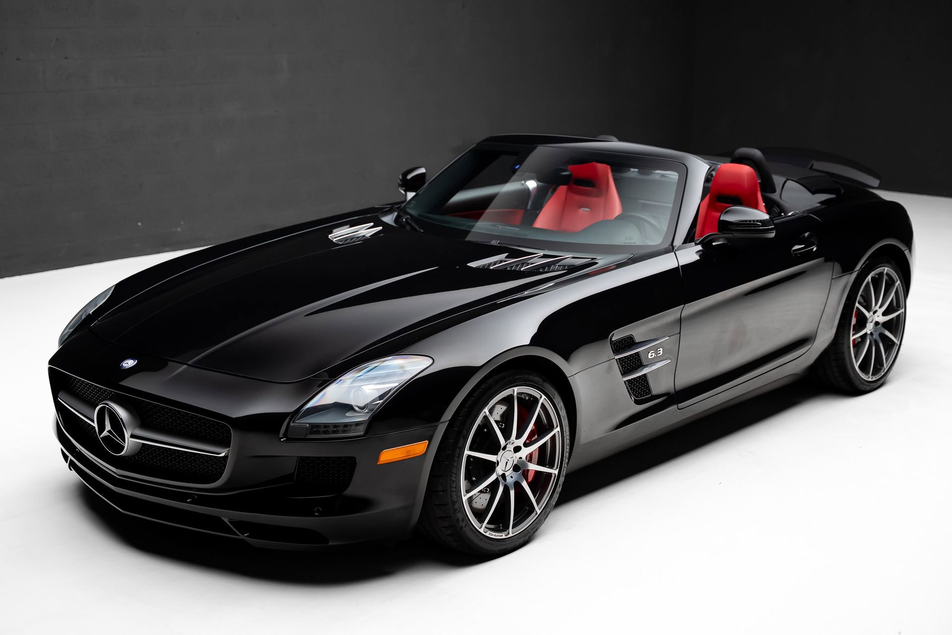 Used 2012 Mercedes-Benz SLS AMG Roadster image 7