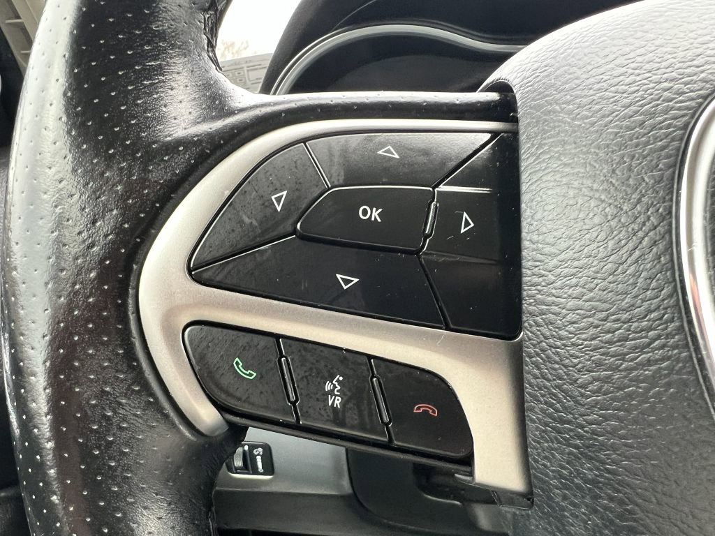 Used 2020 Dodge Durango SXT AWD/4WD image 5