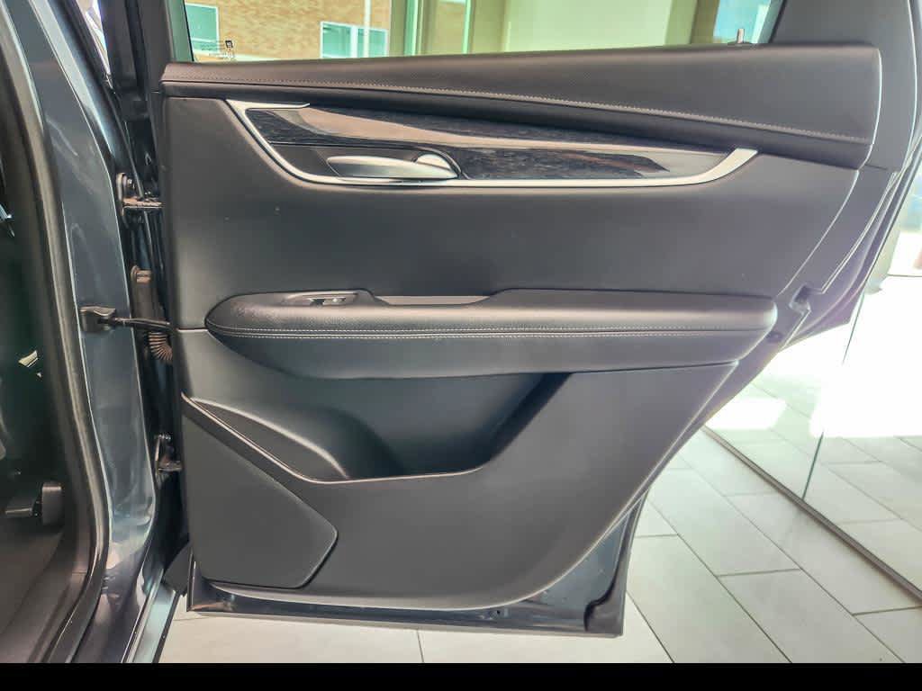Used 2020 Cadillac XT5 Premium Luxury AWD/4WD image 24