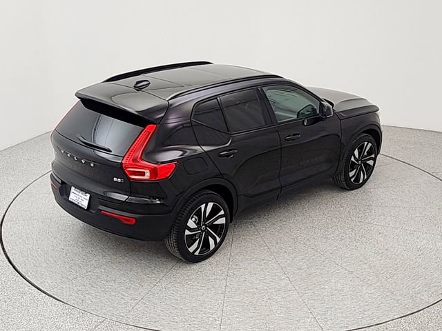 Used 2026 Volvo XC40 B5 Ultra image 32
