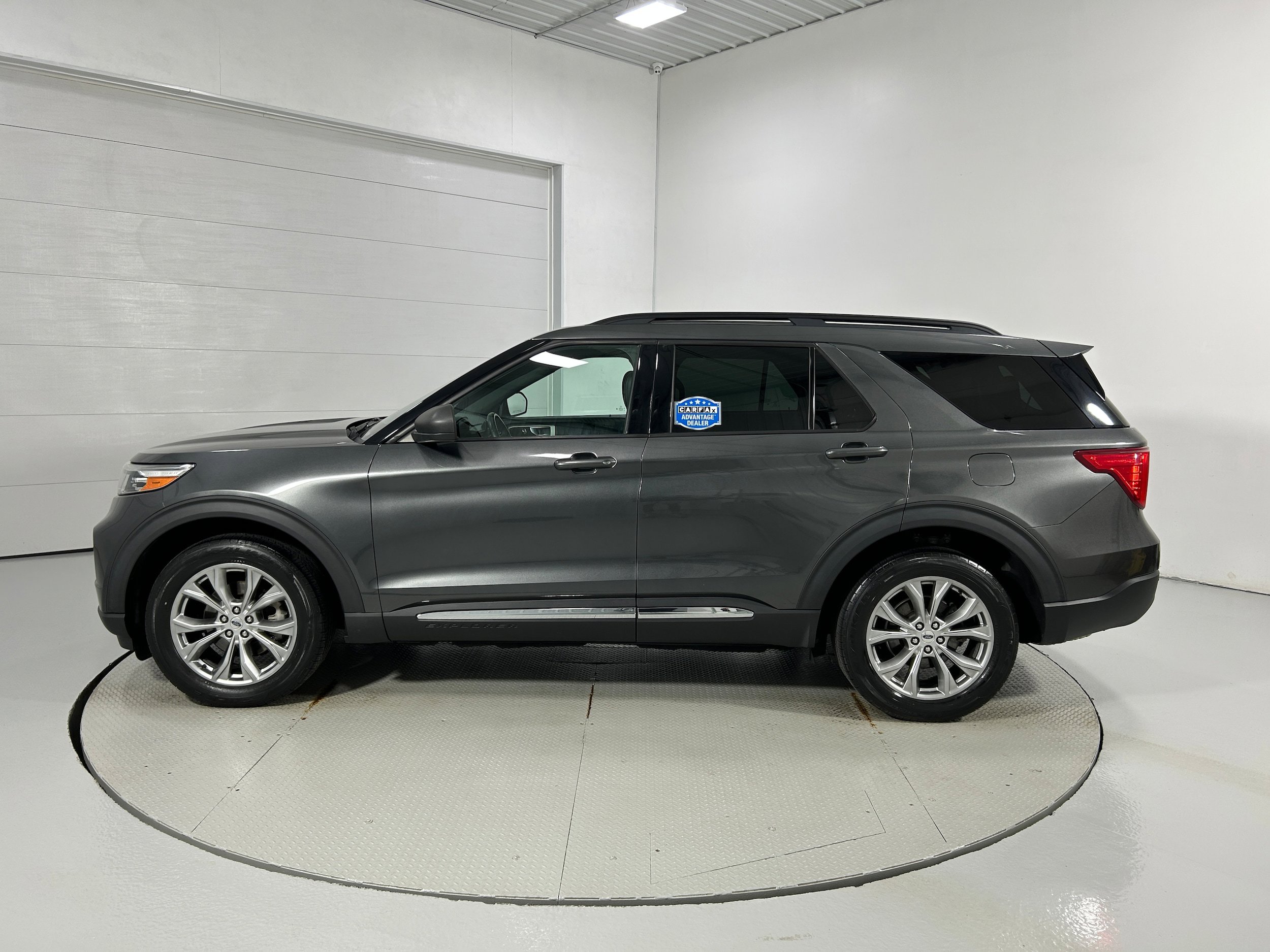 Used 2020 Ford Explorer XLT w/ Equipment Group 202A image 21