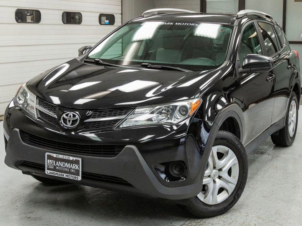 Used 2015 Toyota RAV4 LE image 11