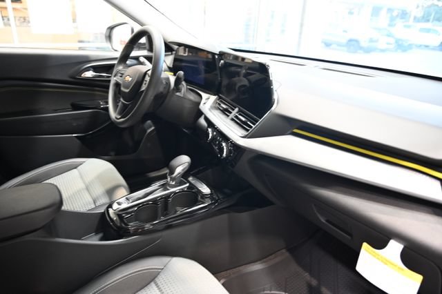 New 2026 Chevrolet Trax LT FWD image 13
