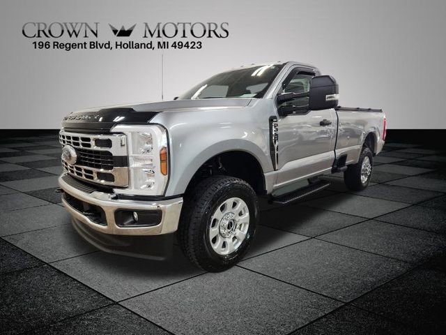 Used 2024 Ford F350 XLT AWD/4WD image 7