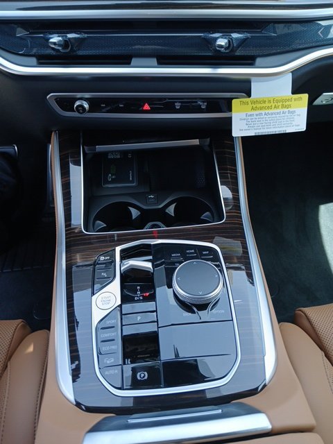 New 2026 BMW X5 xDrive40i w/ M Sport Package AWD/4WD image 21