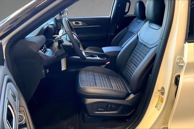 New 2026 Ford Explorer ST-Line w/ ST-Line Street Pack AWD/4WD image 8