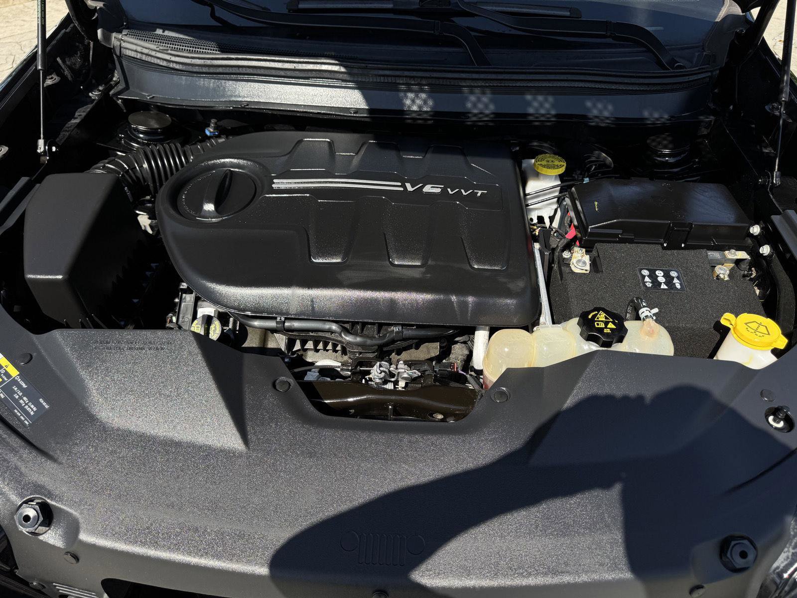 Used 2019 Jeep Cherokee Limited image 20