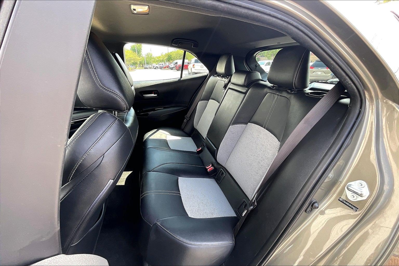 Used 2019 Toyota Corolla XSE FWD image 30