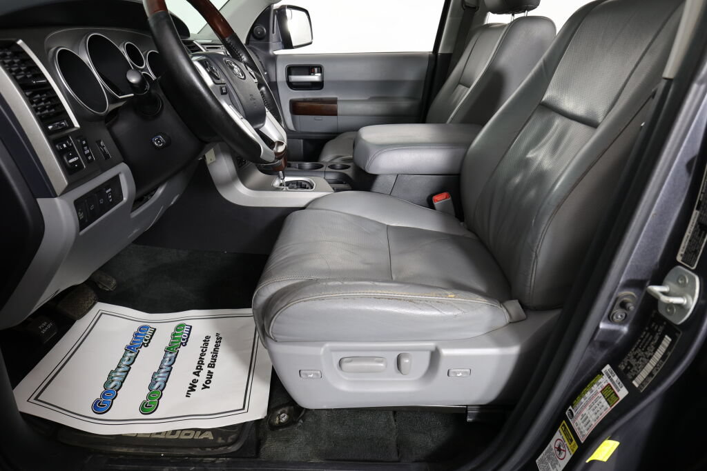 Used 2015 Toyota Sequoia Platinum AWD/4WD image 13