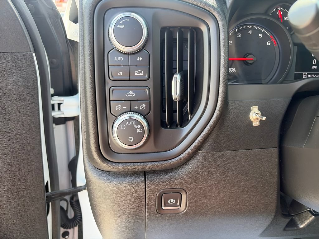 Used 2021 GMC Sierra 1500 4x4 Double Cab w/ Convenience Package image 29