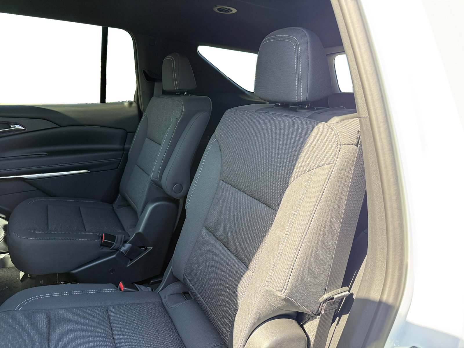 New 2027 Chevrolet Traverse LT w/ Driver Confidence Package FWD image 16