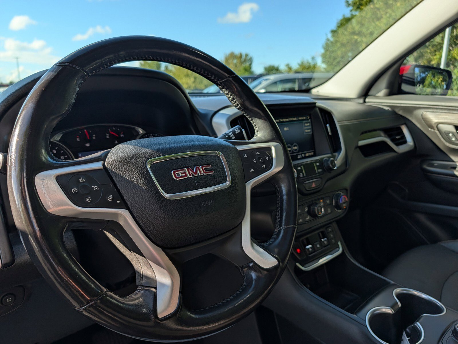 Used 2019 GMC Terrain SLT w/ Preferred Package AWD/4WD image 31