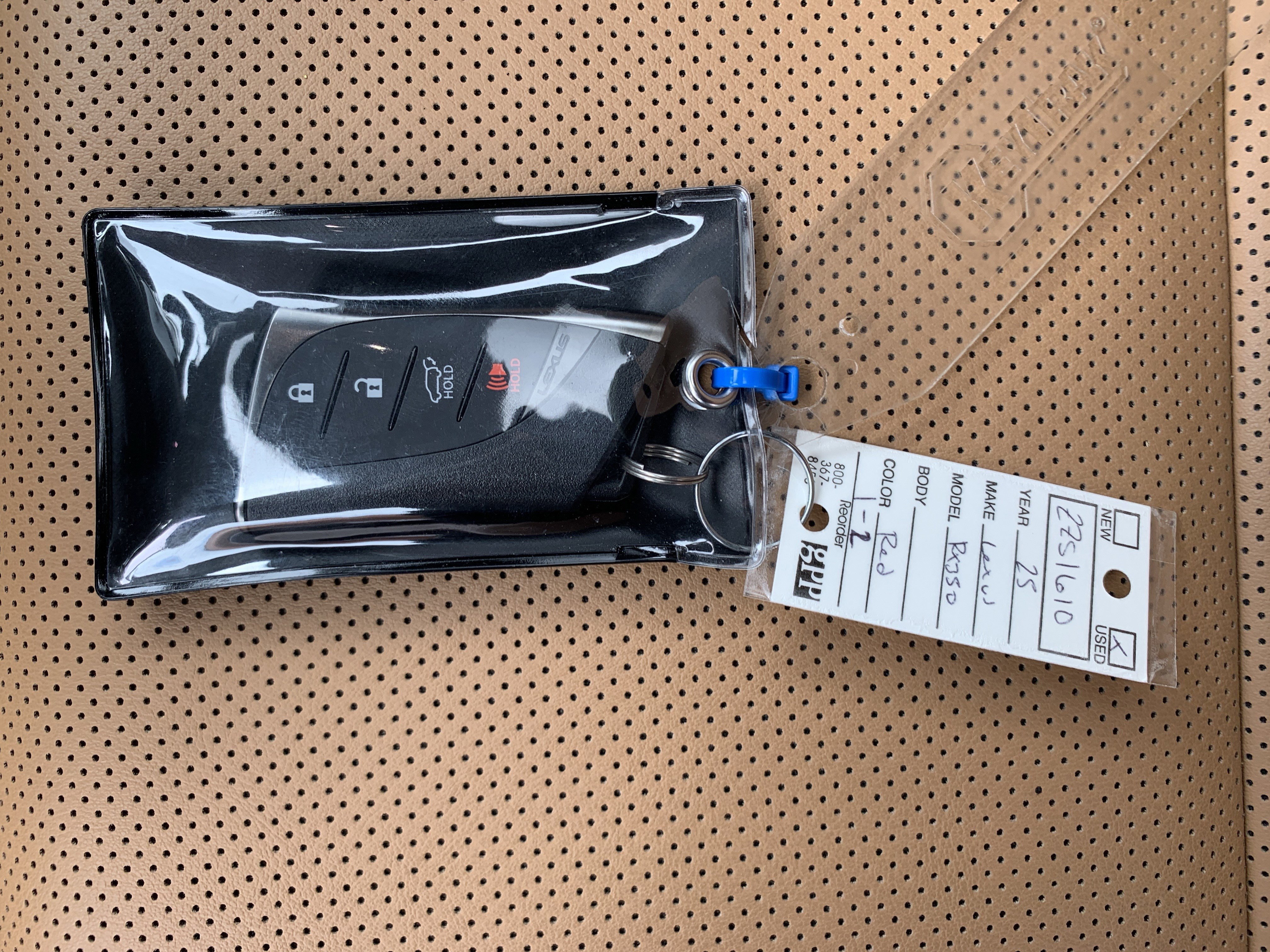 Used 2025 Lexus RX 350 Premium w/ Accessory Package (Z1) FWD image 37