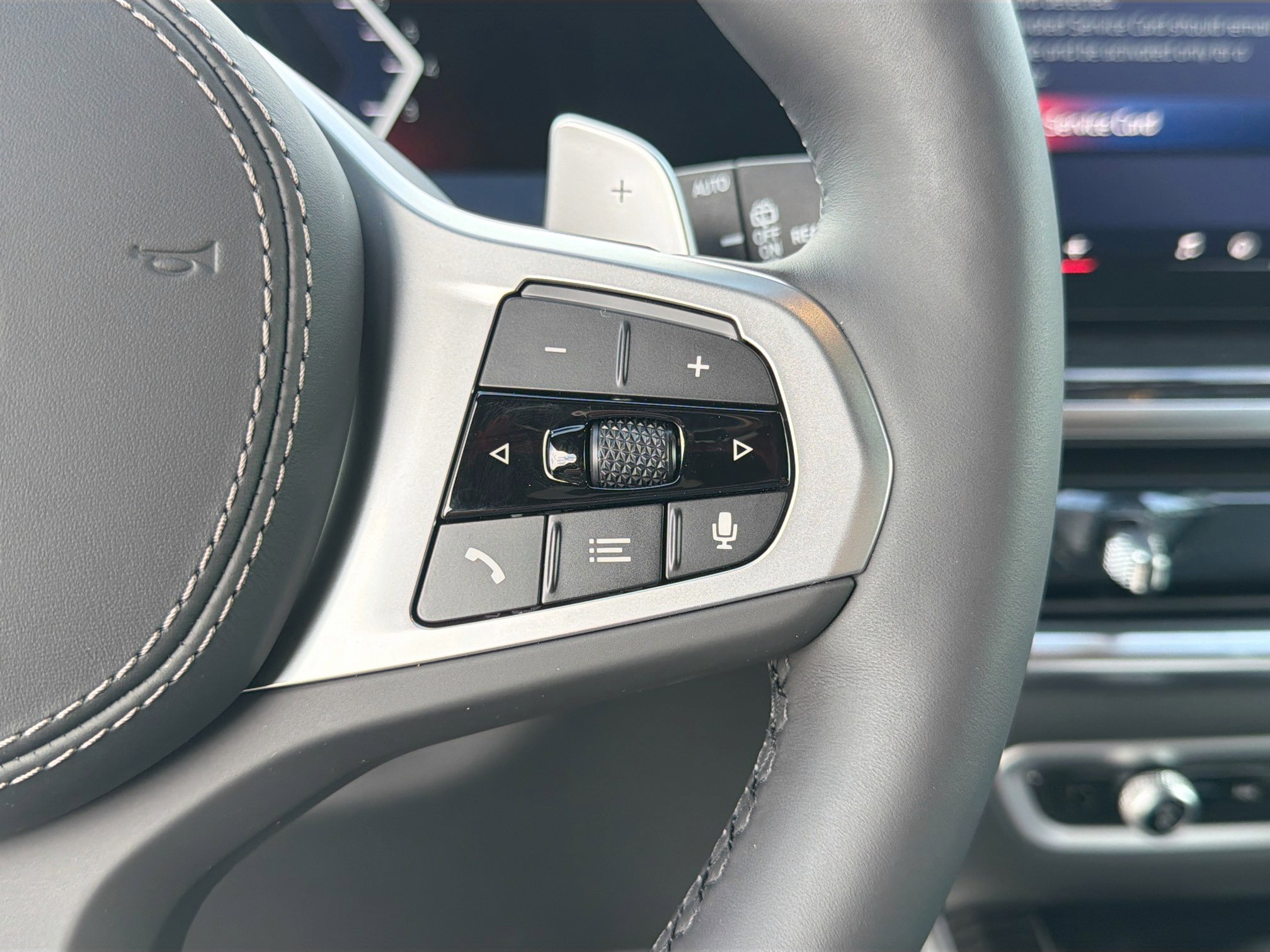 New 2026 BMW X7 xDrive40i w/ M Sport Package image 40