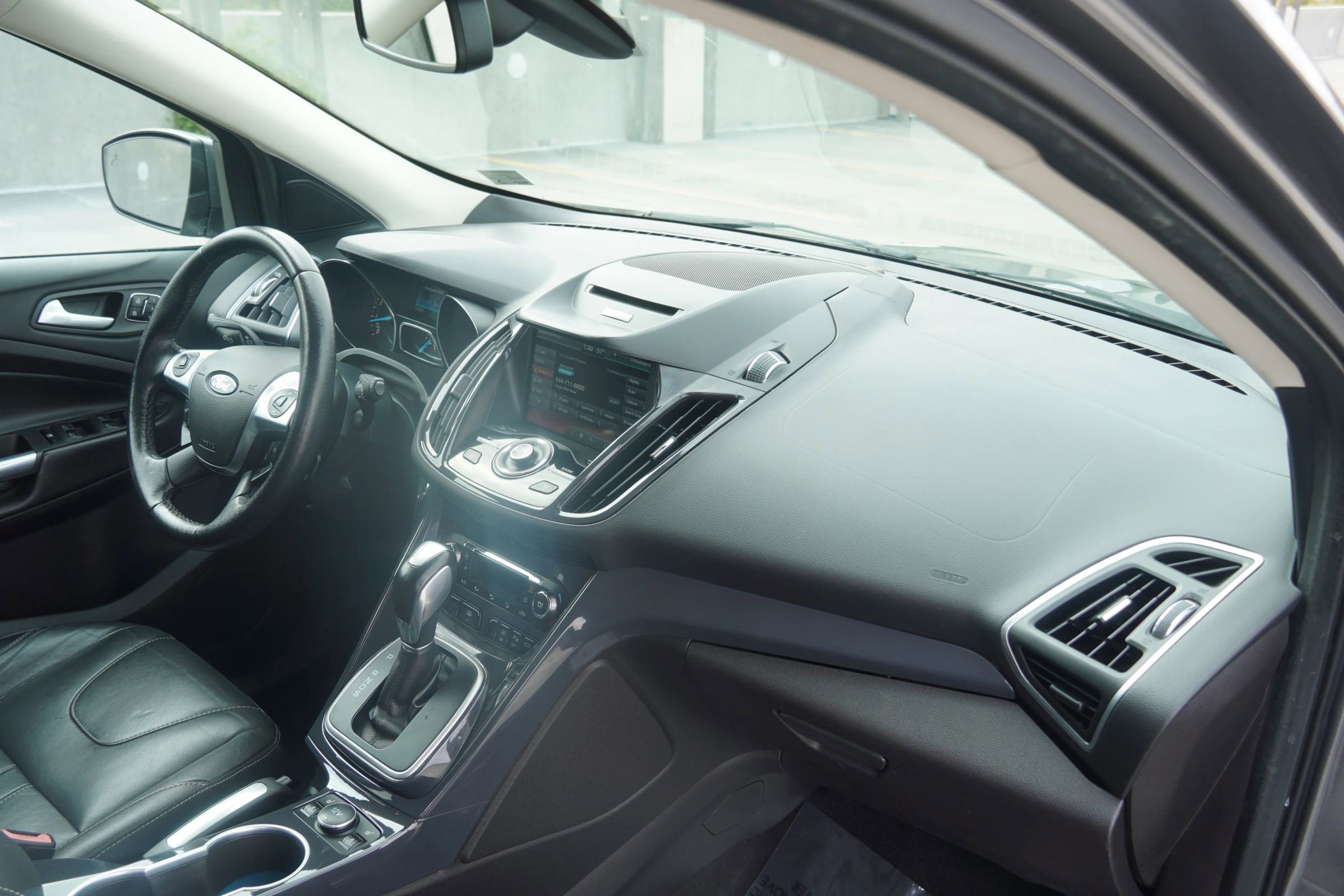 Used 2013 Ford Escape Titanium w/ Parking Technology Pkg image 5