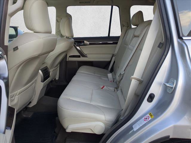 Used 2016 Lexus GX 460 w/ Premium Package image 20