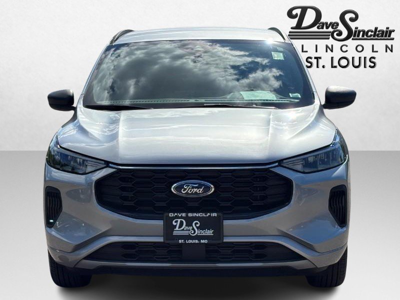 Used 2024 Ford Escape ST-Line w/ Tech Pack #1 AWD/4WD image 8