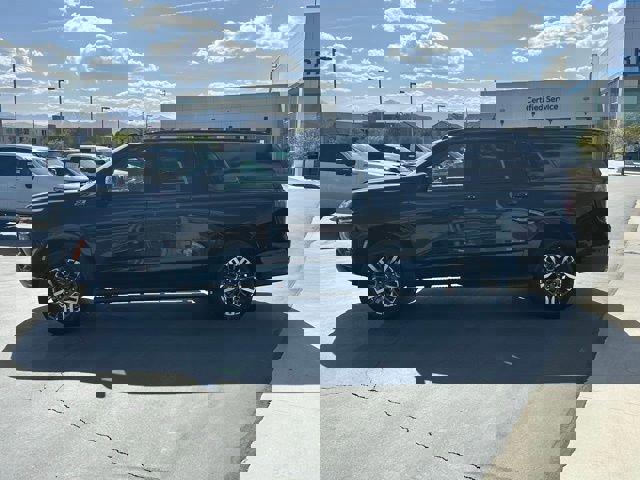 Certified 2025 Chevrolet Suburban Z71 image 20