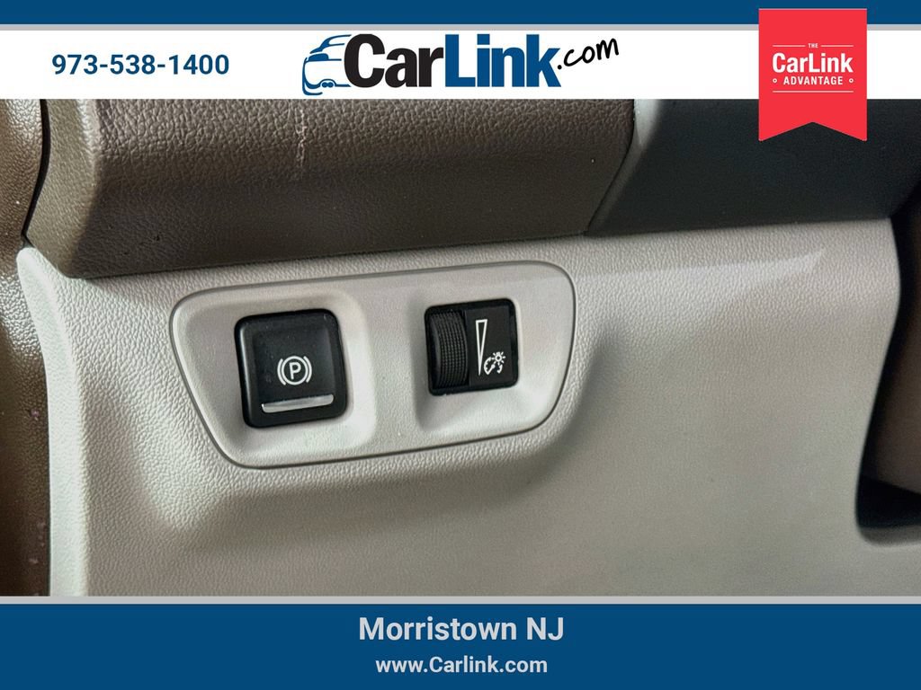 Used 2018 GMC Acadia SLT w/ LPO, Cargo Package AWD/4WD image 12