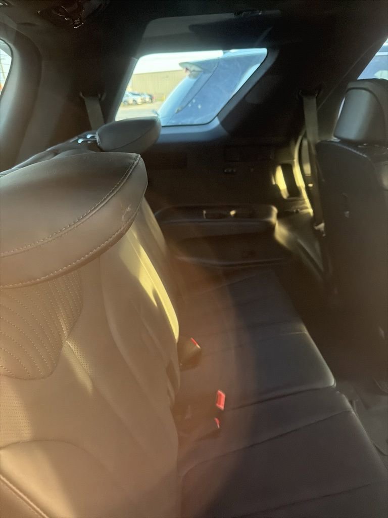 Used 2023 Hyundai Palisade Calligraphy w/ Cargo Package image 9