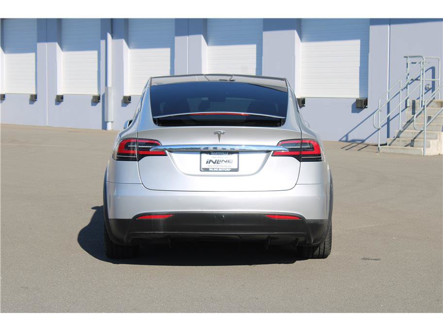 Used 2018 Tesla Model X 75D AWD/4WD image 3