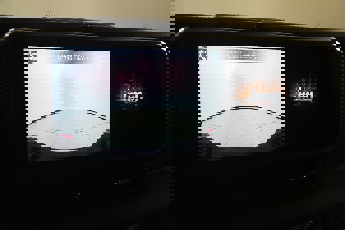 Used 2025 Jeep Gladiator Mojave image 8